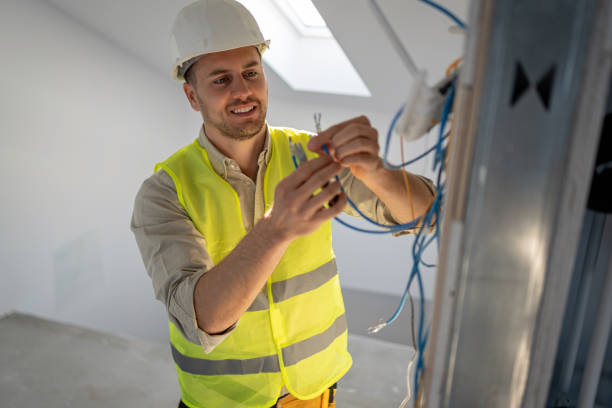 Best Affordable Emergency Electrician  in Valparaiso, FL